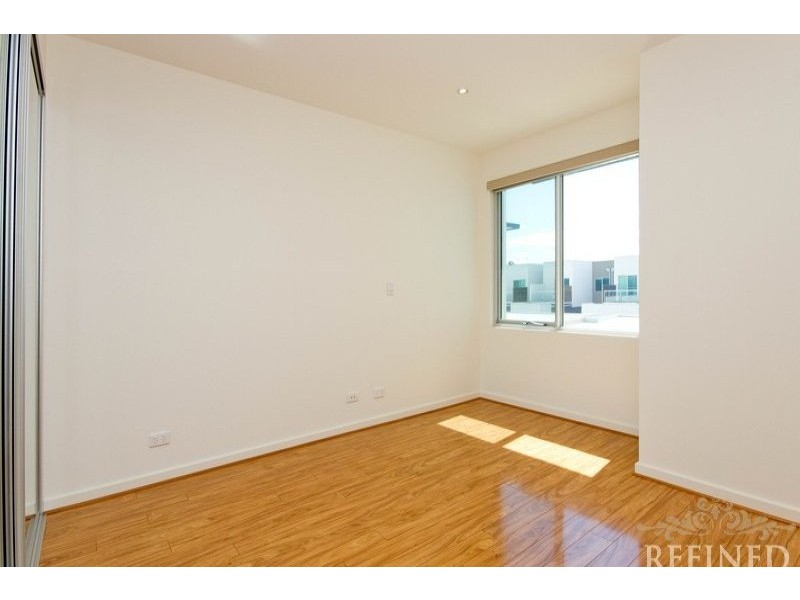 16 Pilla Avenue, New Port SA 5015