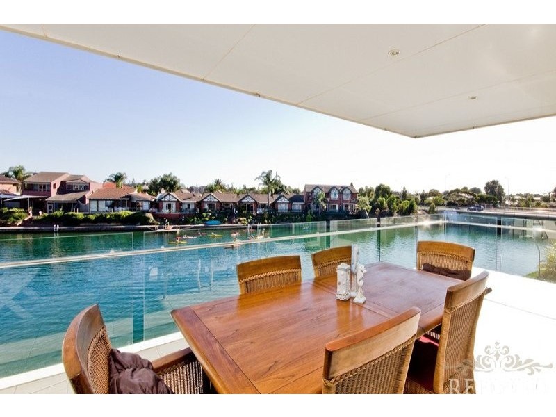 11/155 Brebner Drive, West Lakes SA 5021