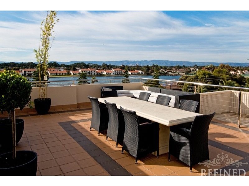 37 Military Road, Tennyson SA 5022