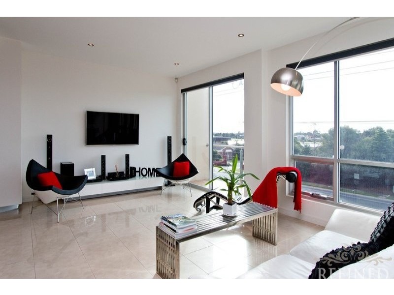 37 Military Road, Tennyson SA 5022