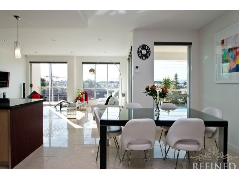 37 Military Road, Tennyson SA 5022