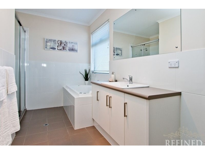 8A Bathurst Avenue, Moana SA 5169