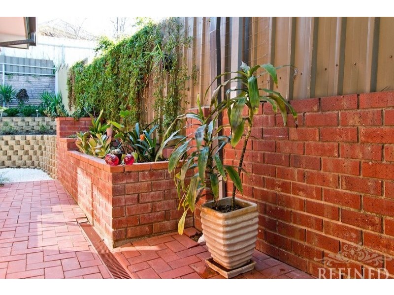 23 Doulton Drive, Trott Park SA 5158