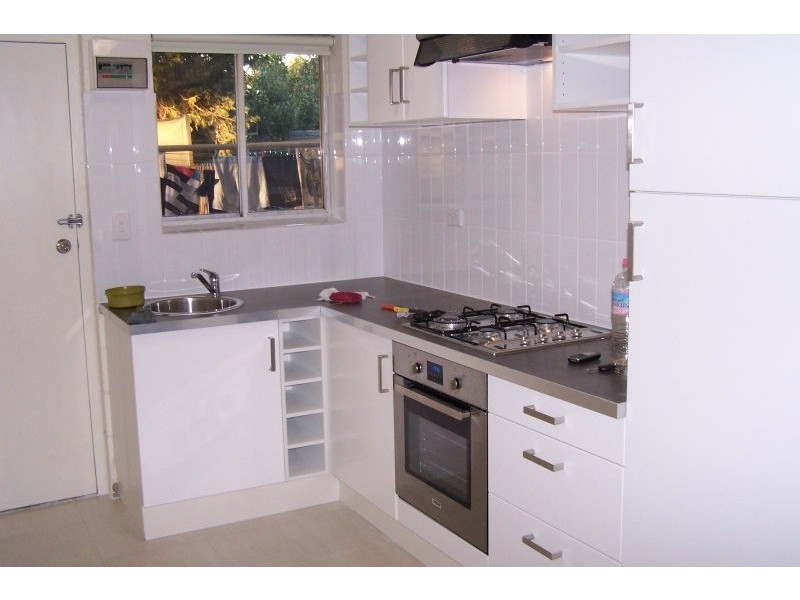 9/2 Emerson Road, Black Forest SA 5035