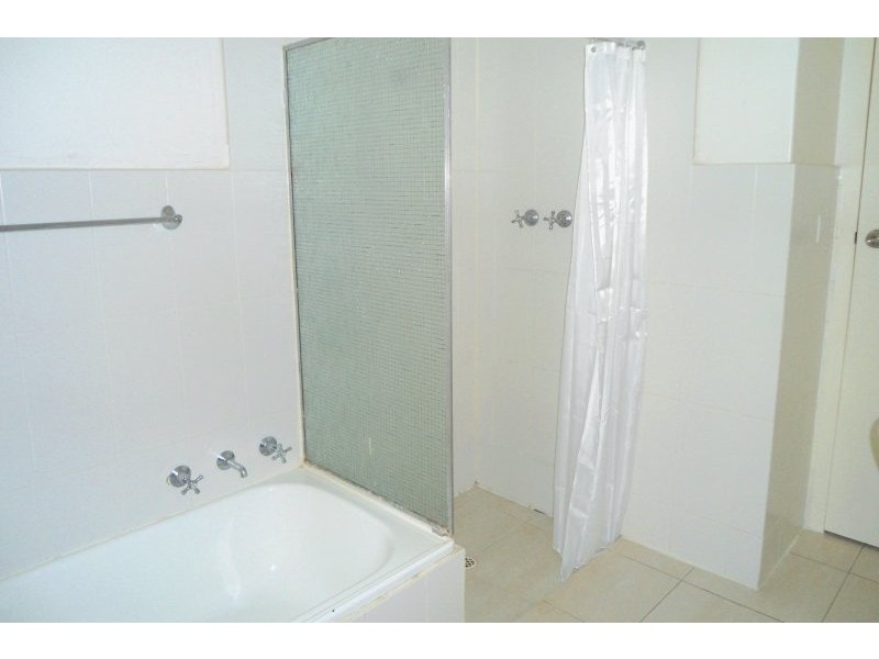 9/2 Emerson Road, Black Forest SA 5035