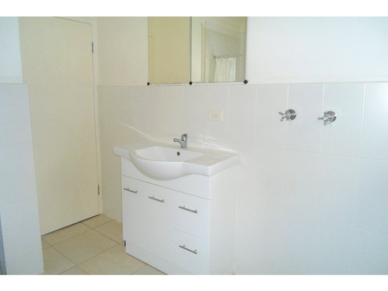 9/2 Emerson Road, Black Forest SA 5035