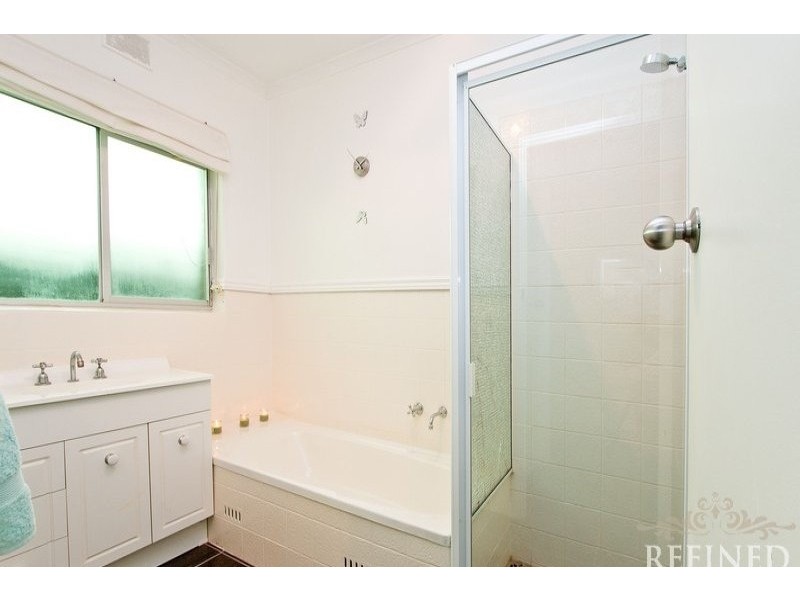 12 Kirrawee Drive, Redwood Park SA 5097