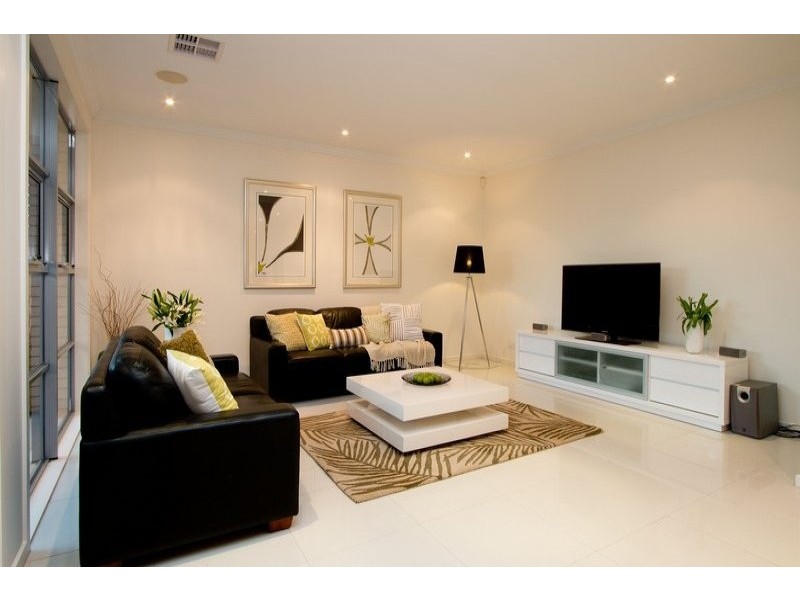 28 Caswell Circuit, Mawson Lakes SA 5095