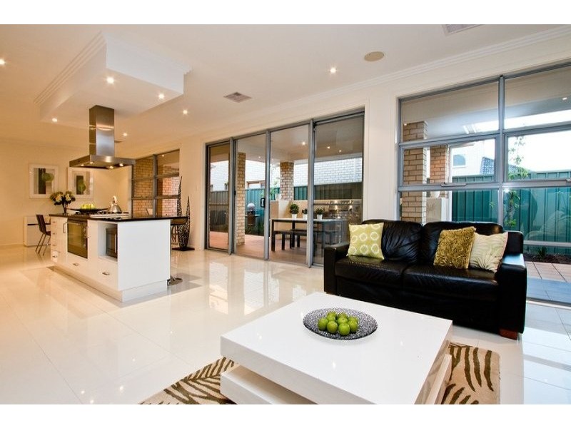 28 Caswell Circuit, Mawson Lakes SA 5095