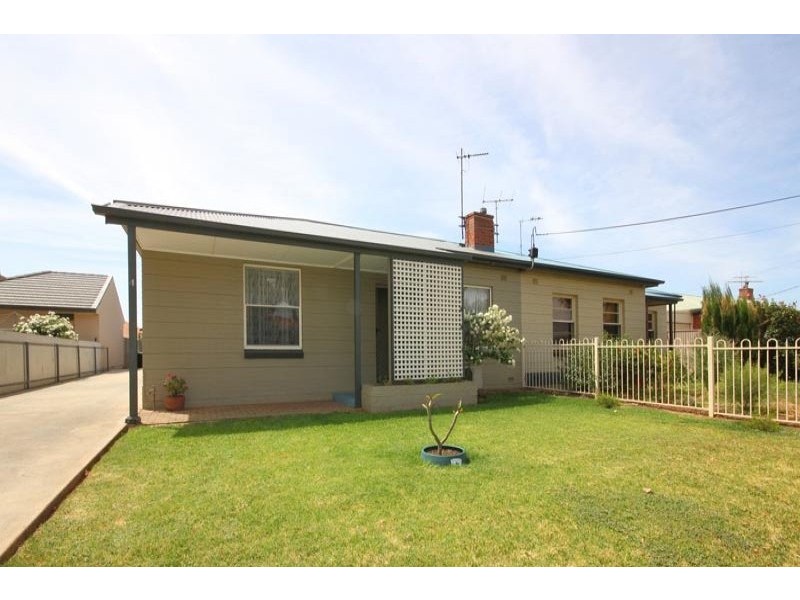4 Fifth Avenue, Woodville Gardens SA 5012