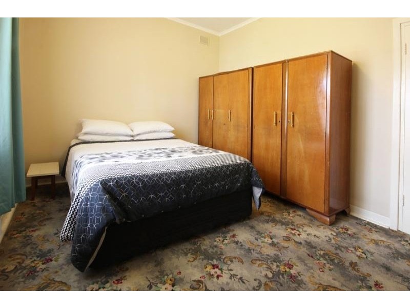 4 Fifth Avenue, Woodville Gardens SA 5012