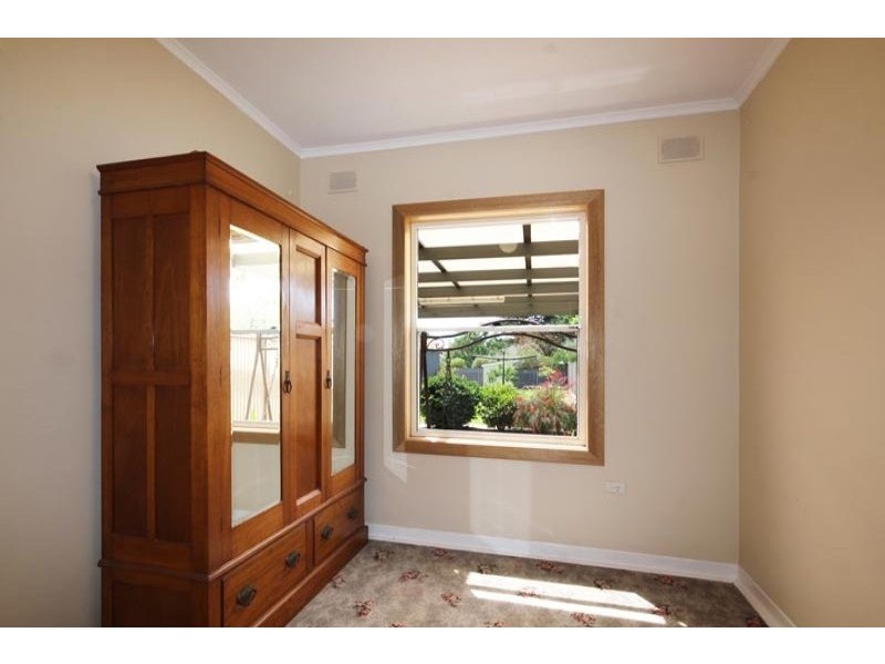 4 Fifth Avenue, Woodville Gardens SA 5012