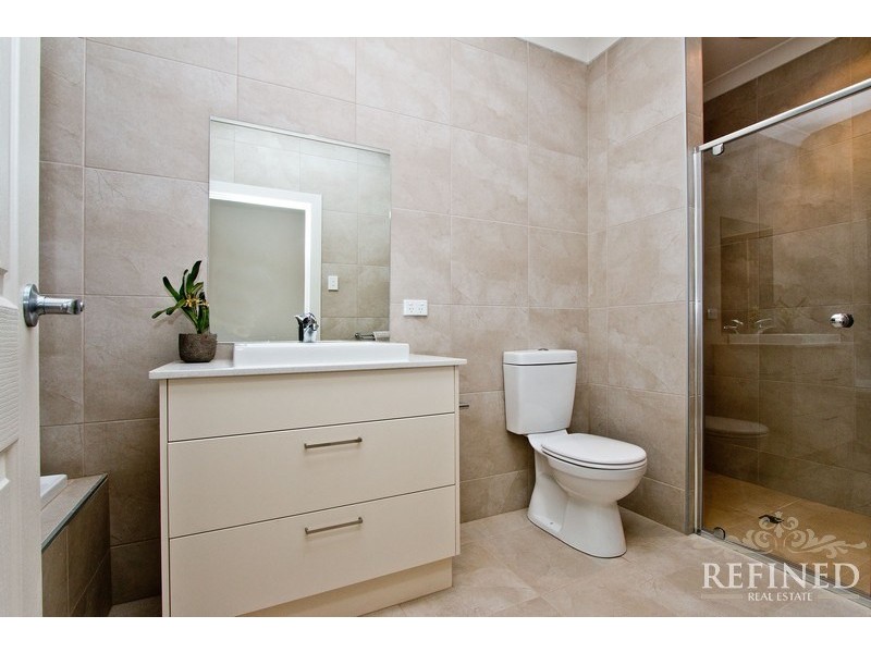 9 Price Avenue, Lower Mitcham SA 5062