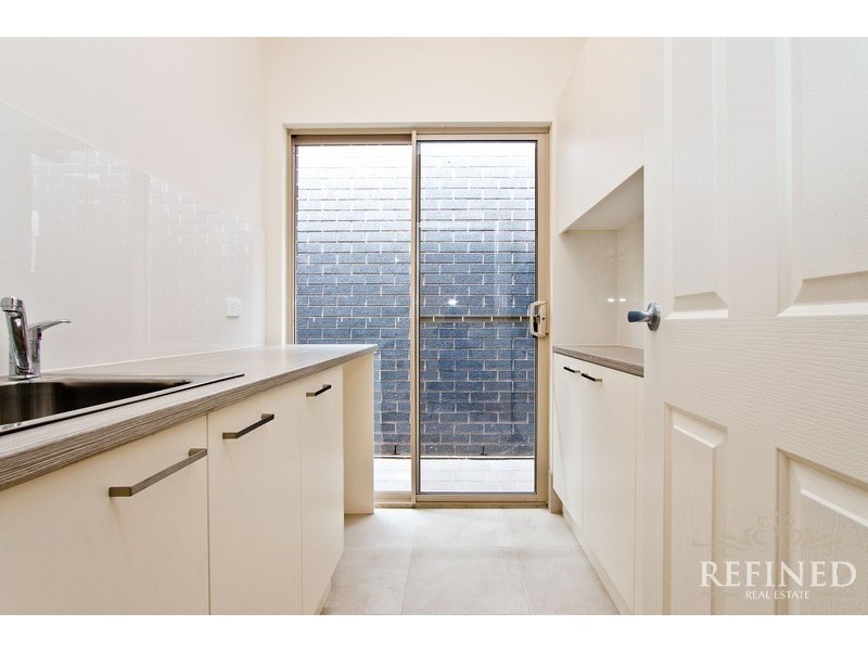 9 Price Avenue, Lower Mitcham SA 5062
