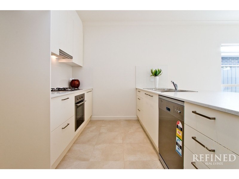 9 Price Avenue, Lower Mitcham SA 5062
