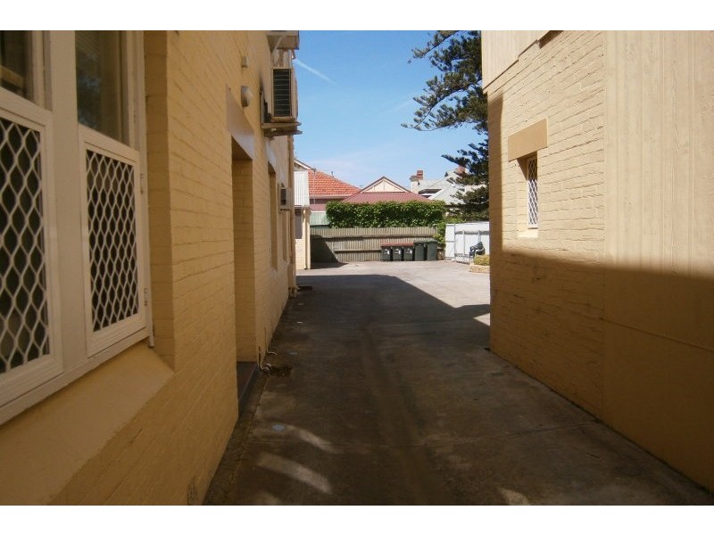 4/20 Durham Street, Glenelg SA 5045