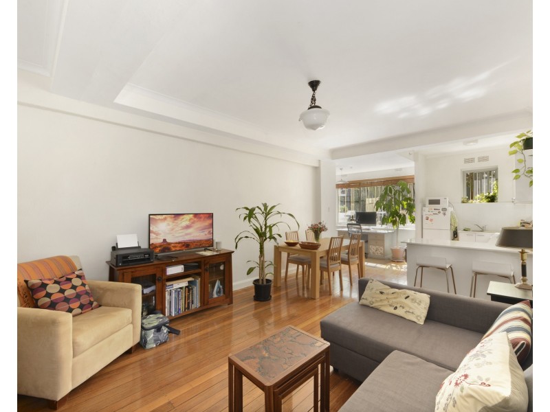 2/4 Ward Avenue, Elizabeth Bay NSW 2011