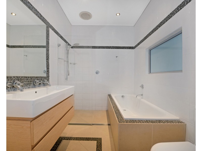 82 Wellington Street, Bondi Beach NSW 2026