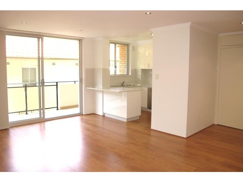 2/33 Sir Thomas Mitchell Road, Bondi Beach NSW 2026