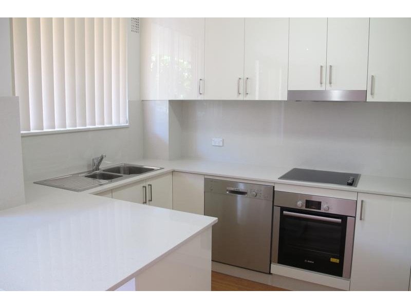 2/33 Sir Thomas Mitchell Road, Bondi Beach NSW 2026