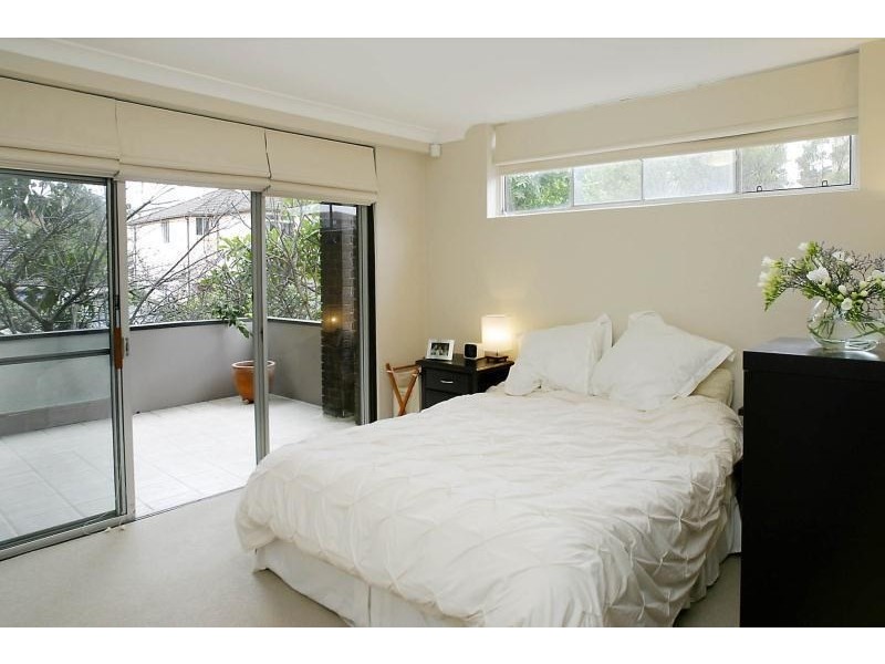 2/12 The Avenue, Rose Bay NSW 2029