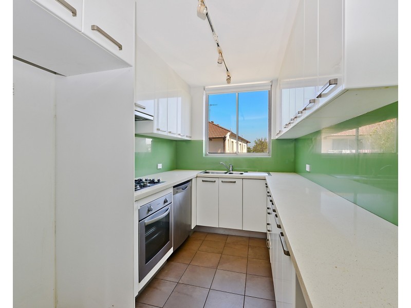 22/15 Wallis Parade, North Bondi NSW 2026