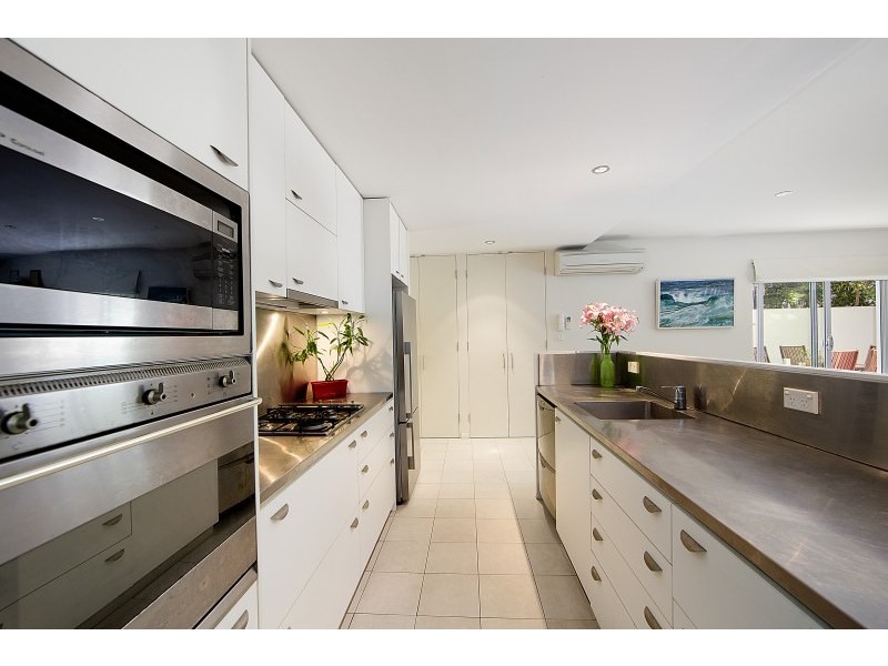 2/7 Sir Thomas Mitchell Road, Bondi Beach NSW 2026