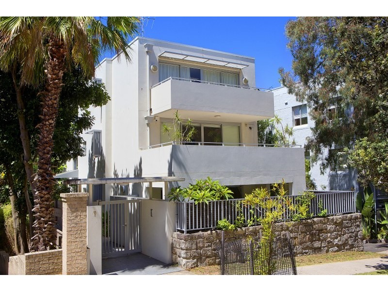 2/7 Sir Thomas Mitchell Road, Bondi Beach NSW 2026