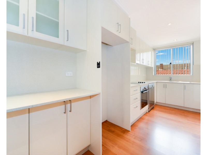 9/33 Sir Thomas Mitchell Road, Bondi Beach NSW 2026