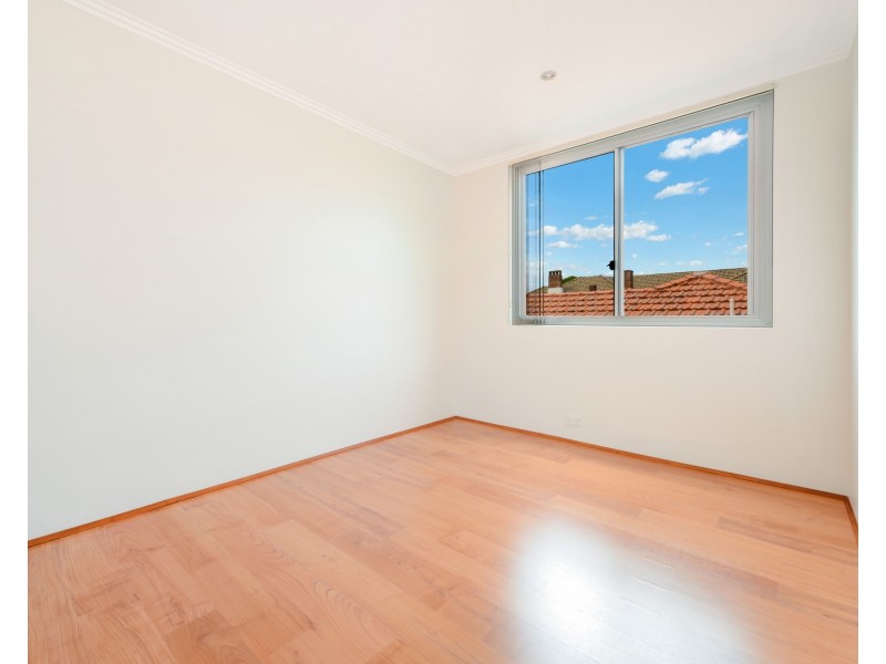 9/33 Sir Thomas Mitchell Road, Bondi Beach NSW 2026