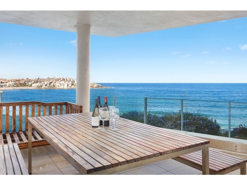 2-4 Notts Avenue, Bondi Beach NSW 2026