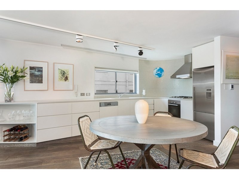 2-4 Notts Avenue, Bondi Beach NSW 2026