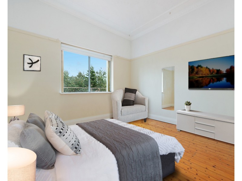 2/96 Warners Avenue, Bondi Beach NSW 2026