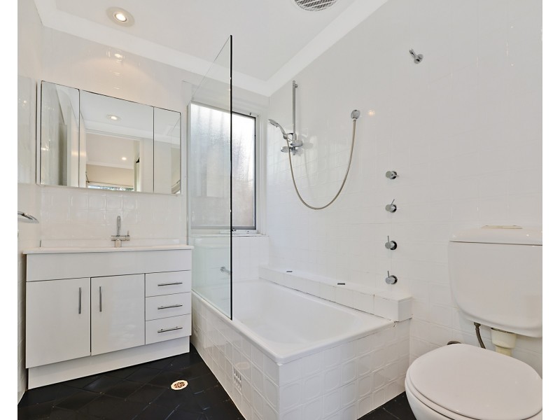 2 Niblick Street, Bondi Beach NSW 2026