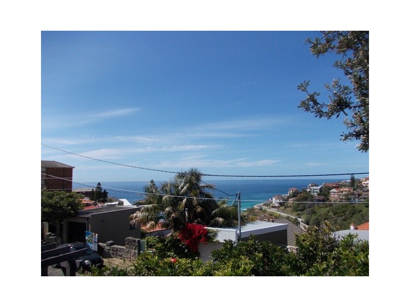 Unit 2/11 Wonderland Avenue, Tamarama NSW 2026