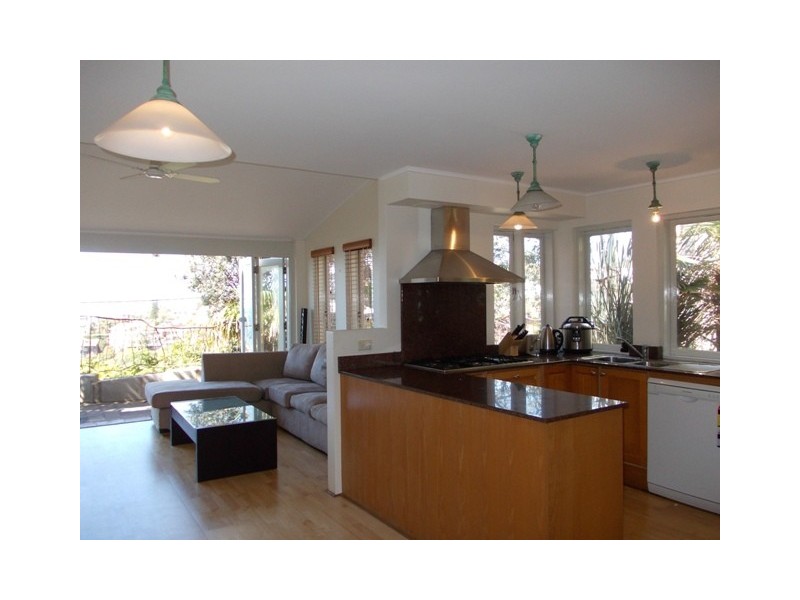 Unit 2/11 Wonderland Avenue, Tamarama NSW 2026