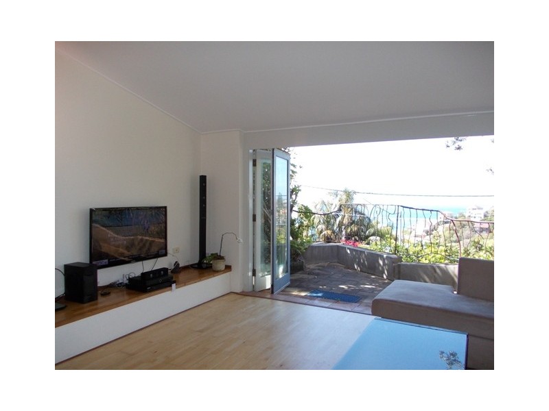 Unit 2/11 Wonderland Avenue, Tamarama NSW 2026
