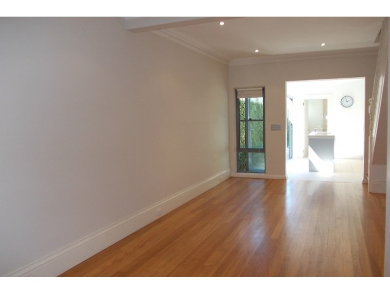 2 Mill Hill Road, Bondi Junction NSW 2022
