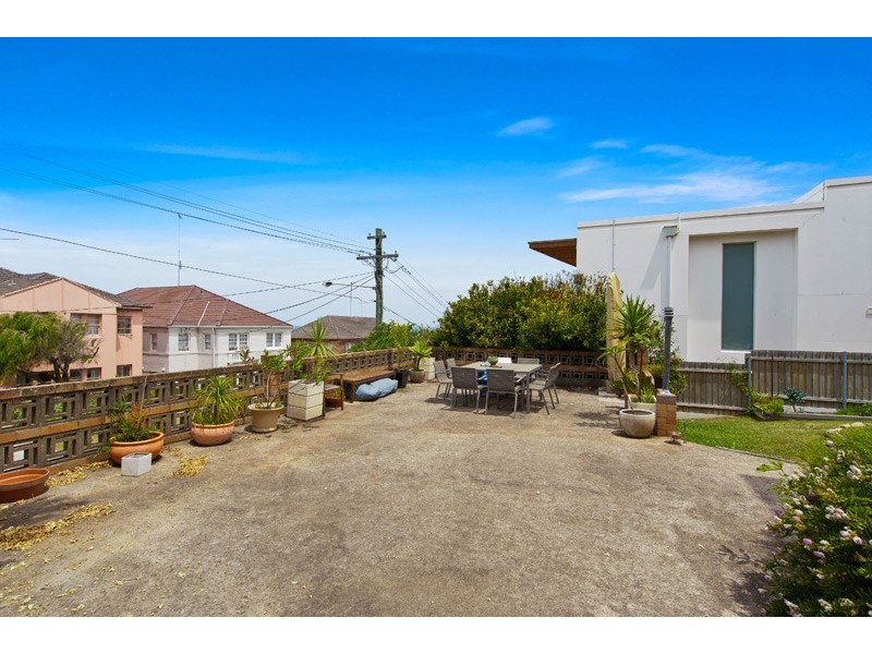 Unit 2/19 Dellview Street, Tamarama NSW 2026