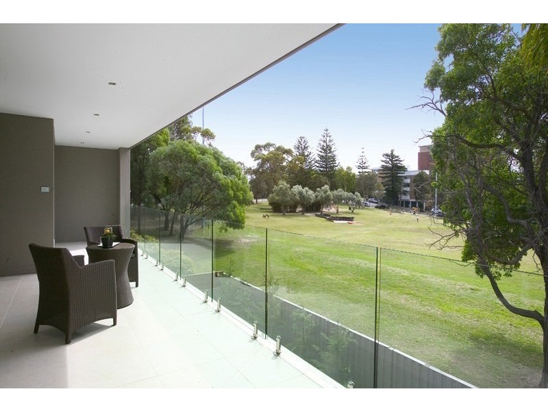 103 Beach Road, Bondi NSW 2026