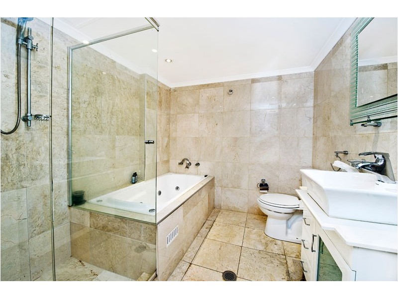 Unit 11/30-34 Penkivil Street, Bondi NSW 2026