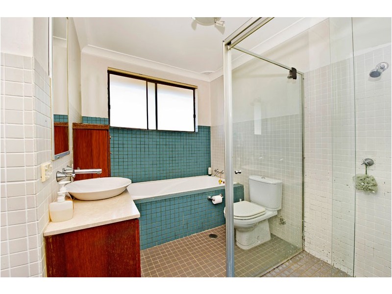 2/2/1 Pemell Lane, Newtown NSW 2042