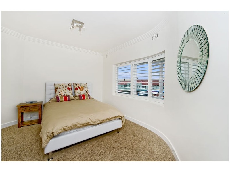 11/33 Campbell Parade, Bondi Beach NSW 2026