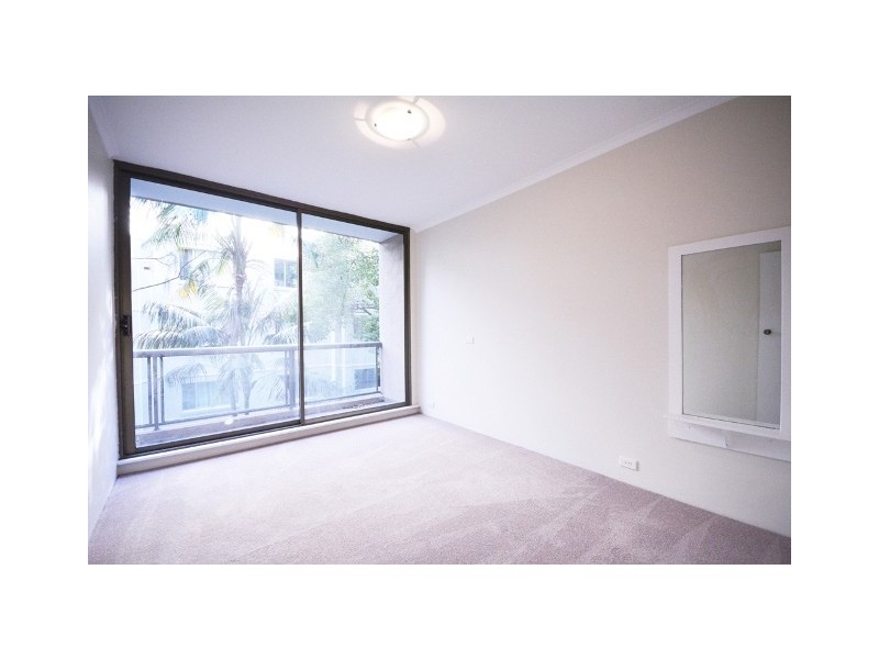 16/22 Penkivil Street, Bondi NSW 2026