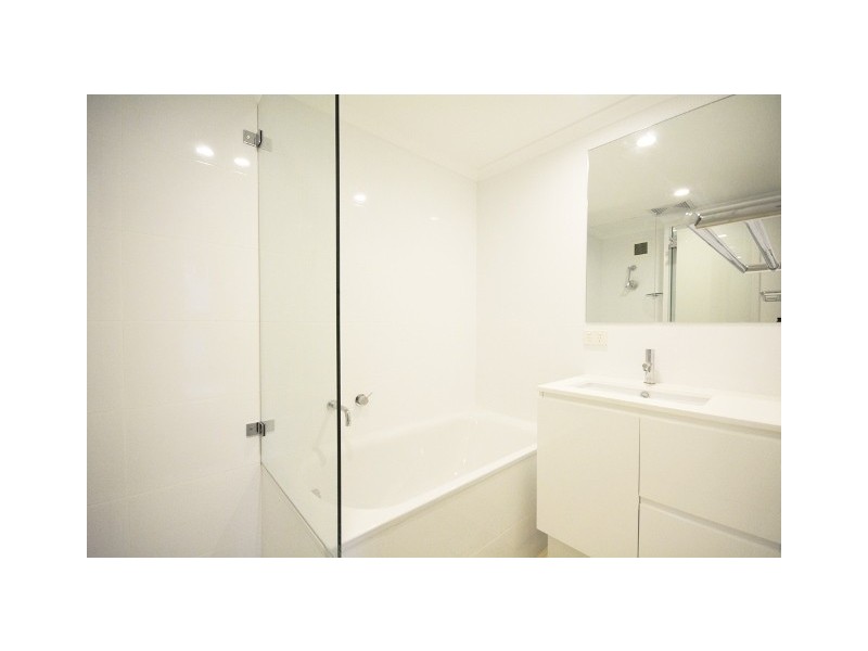 16/22 Penkivil Street, Bondi NSW 2026