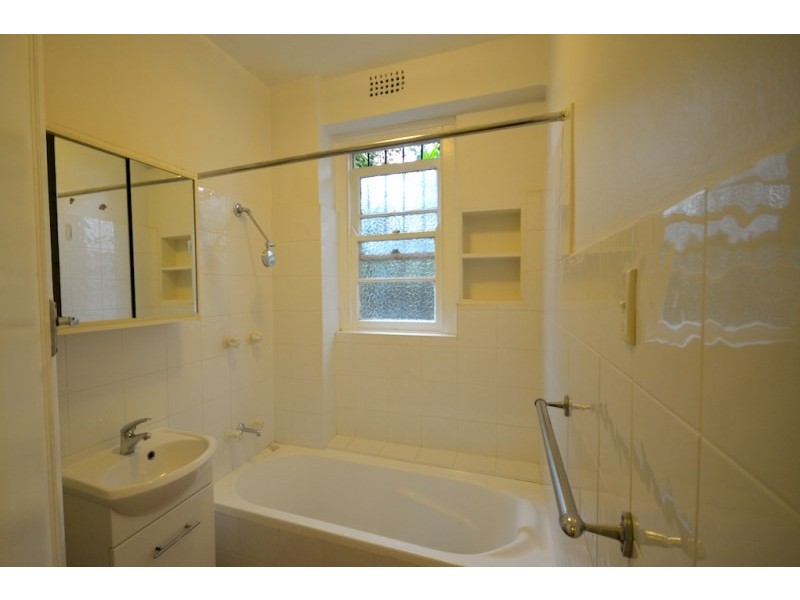 1/120 Francis Street, Bondi NSW 2026