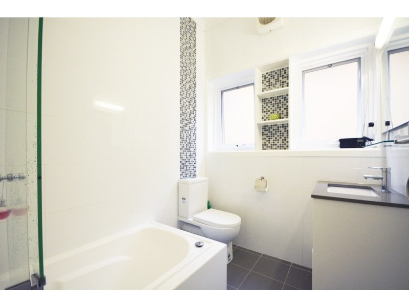 1/4 Silva Street, Tamarama NSW 2026