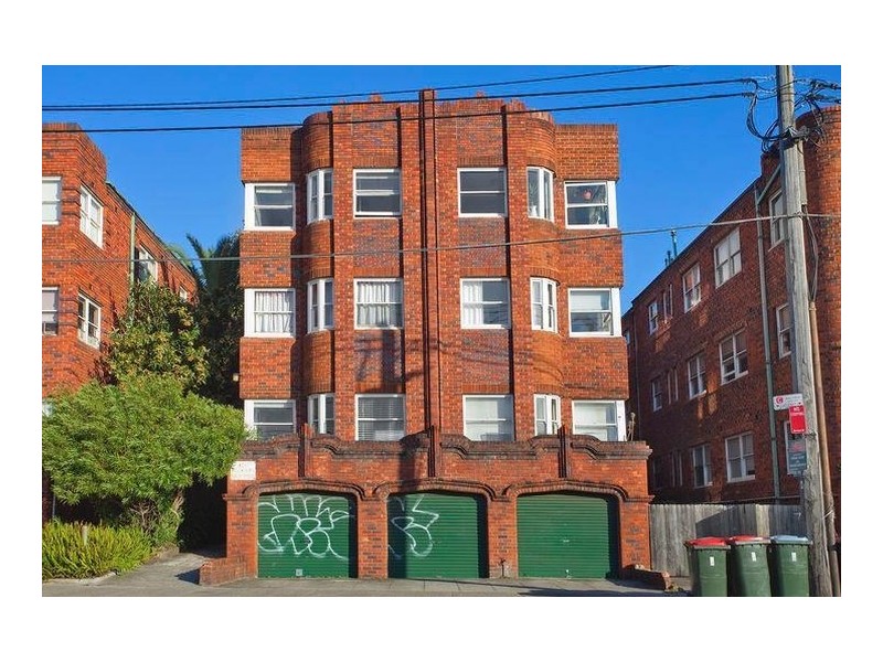 8/125 Old South Head Road, Bondi Junction NSW 2022
