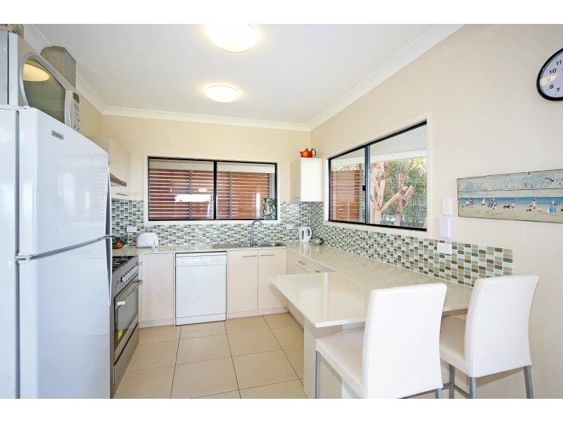1/20 Peregian Esplanade, Peregian Beach QLD 4573