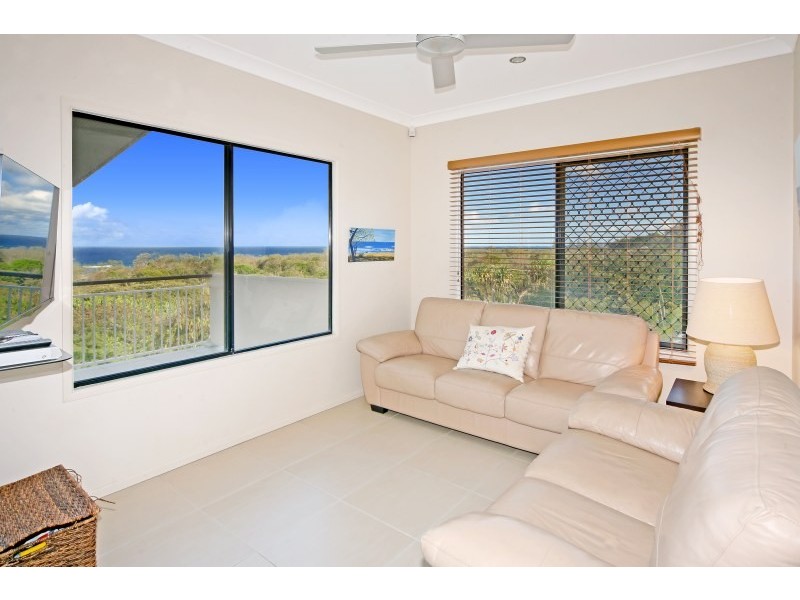 1/20 Peregian Esplanade, Peregian Beach QLD 4573